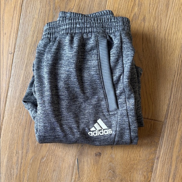 Adidas Kids Charcoal Sweatpants - Picture 3 of 4